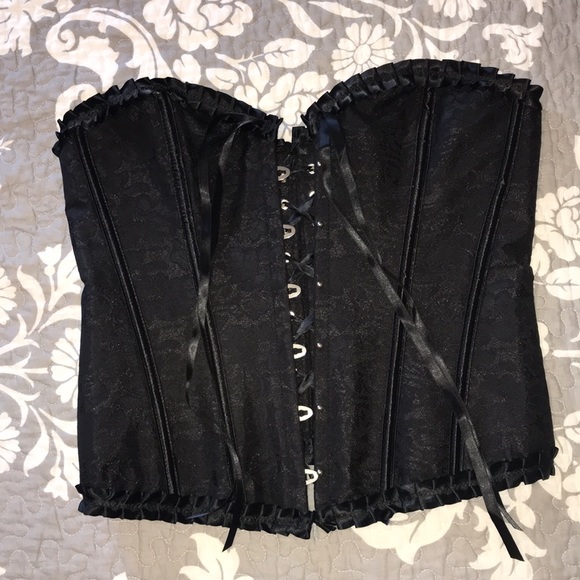 STUNNING Black on Black Lace Corset - Picture 10 of 15